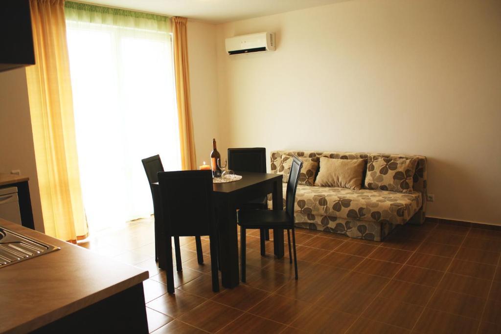 Guest House Ask بريمورسكو الغرفة الصورة